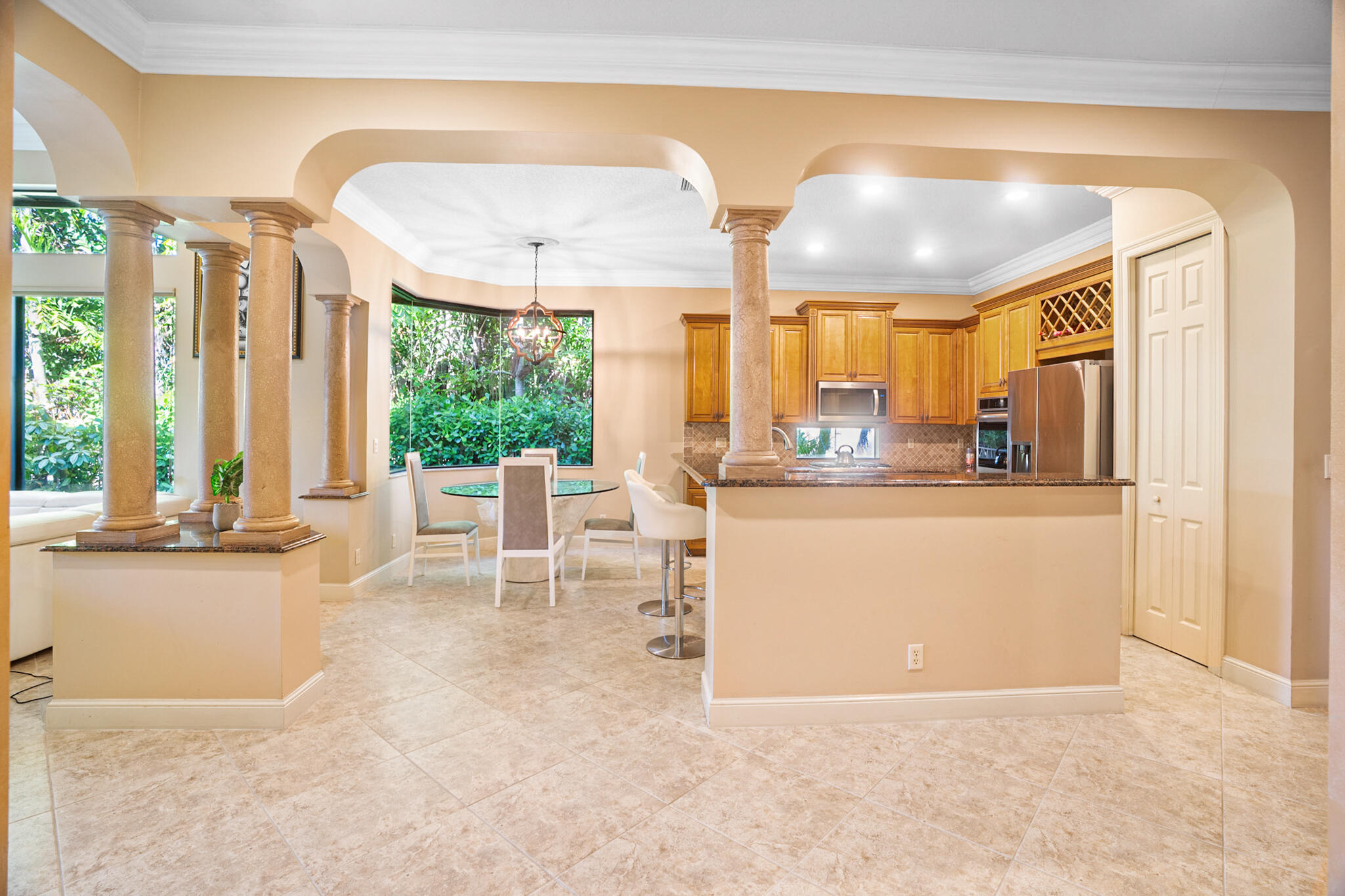 VERSAILLES - Residential