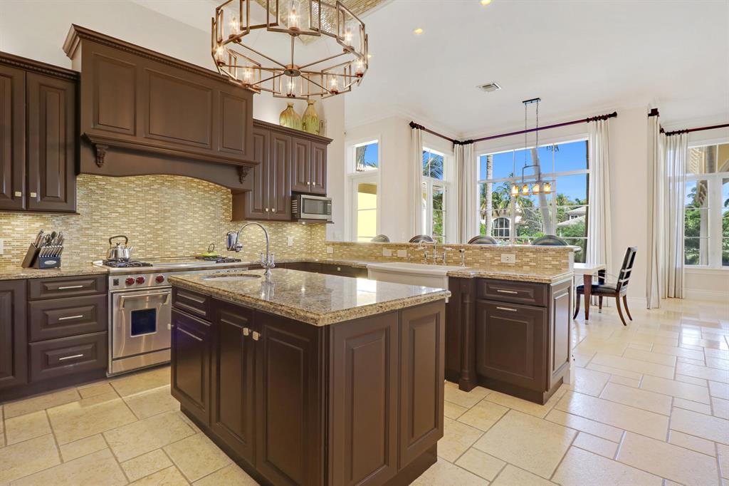 HARBOUR ISLES - Residential