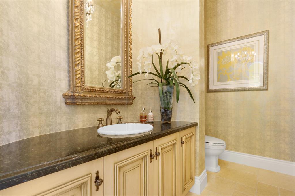 HARBOUR ISLES - Residential