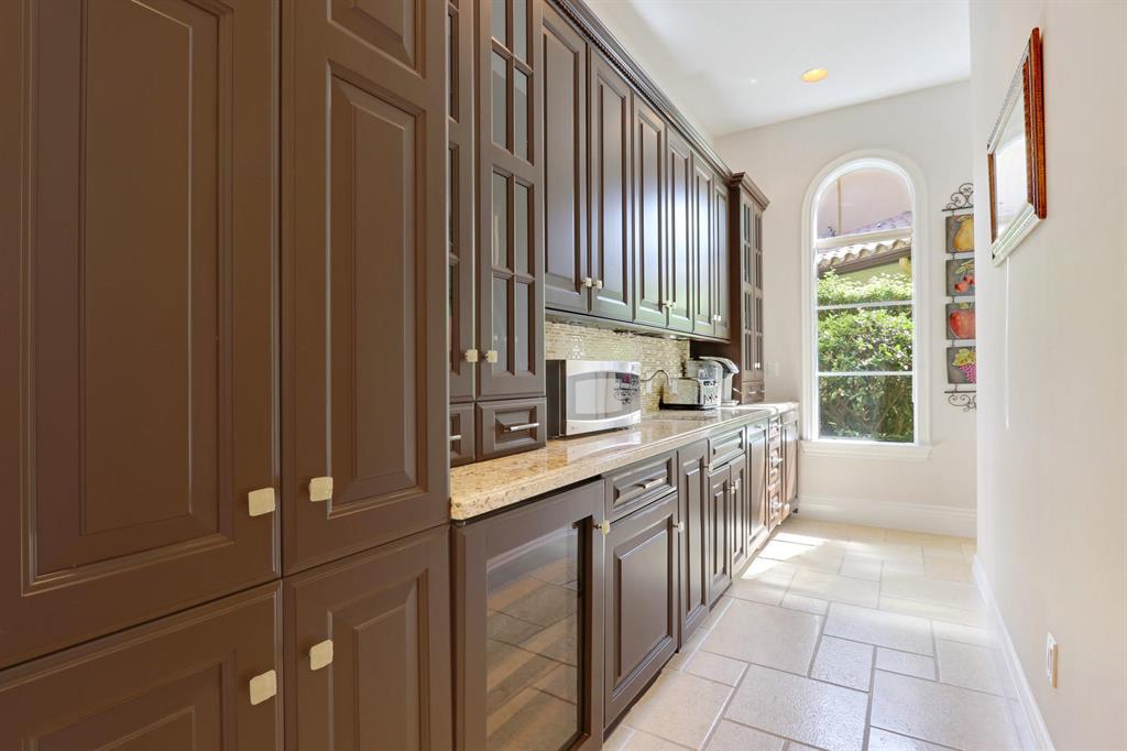 HARBOUR ISLES - Residential