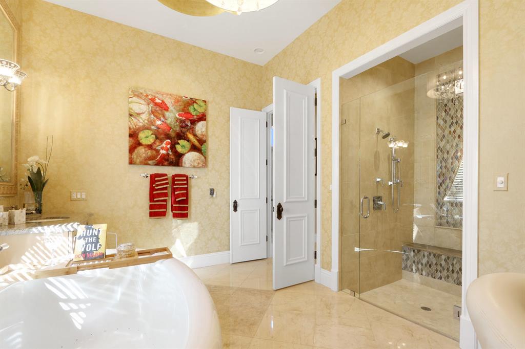 HARBOUR ISLES - Residential