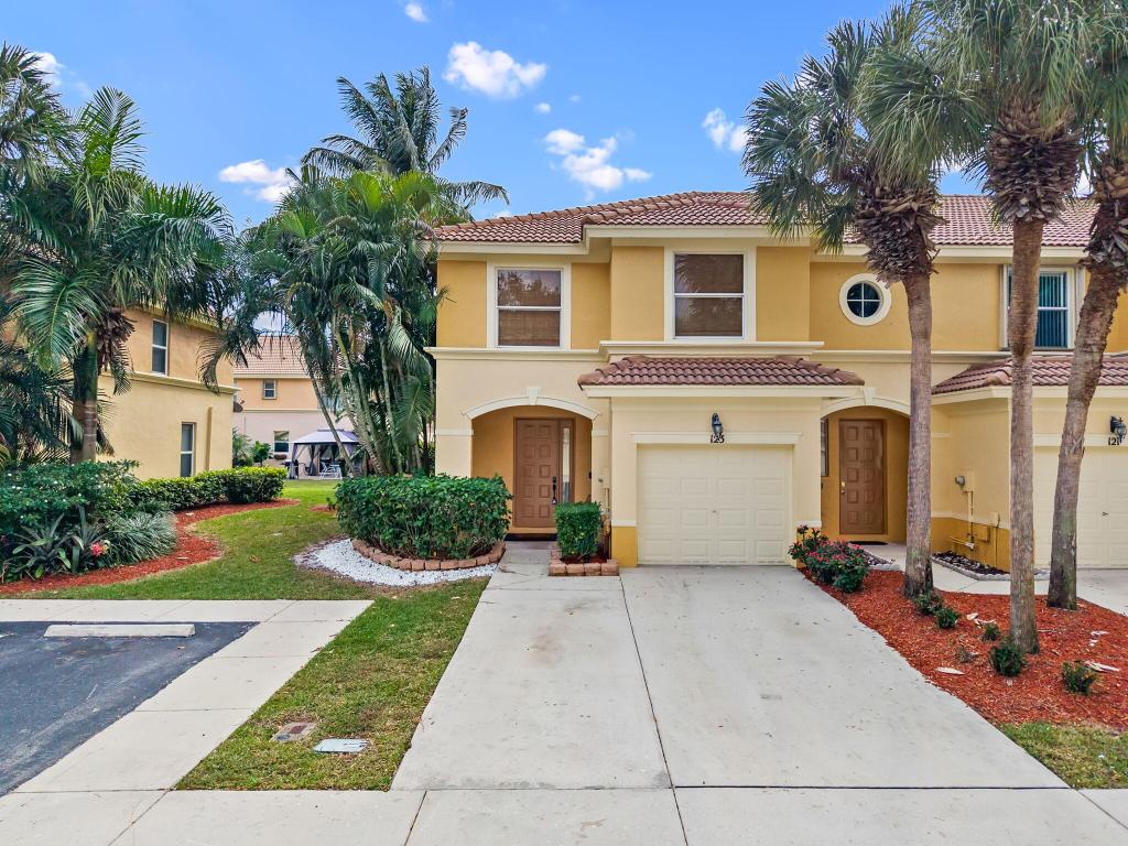 SEMINOLE ESTATES & TOWNHOMES - Residential Lease