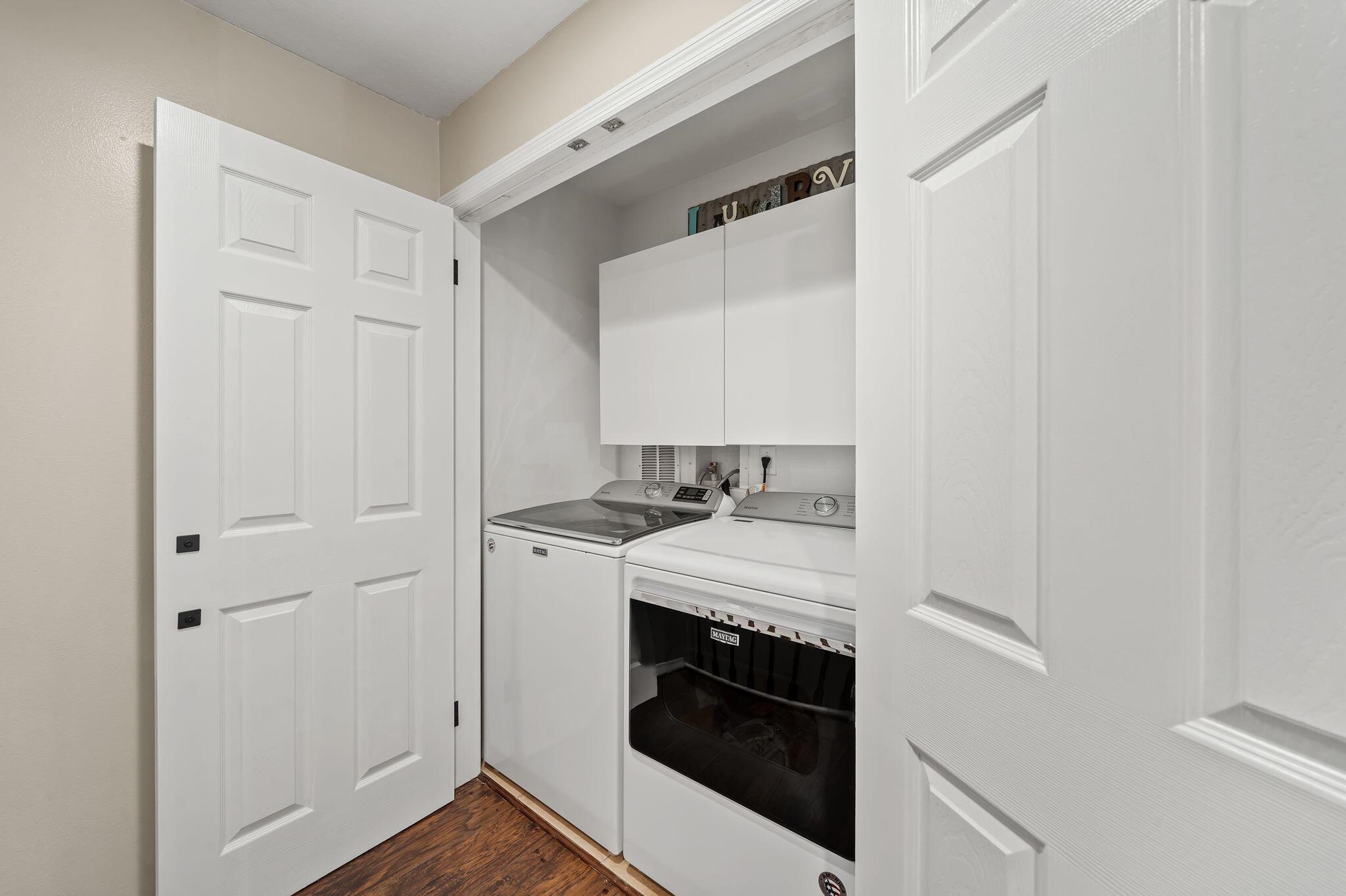 SEMINOLE ESTATES & TOWNHO - Residential Lease