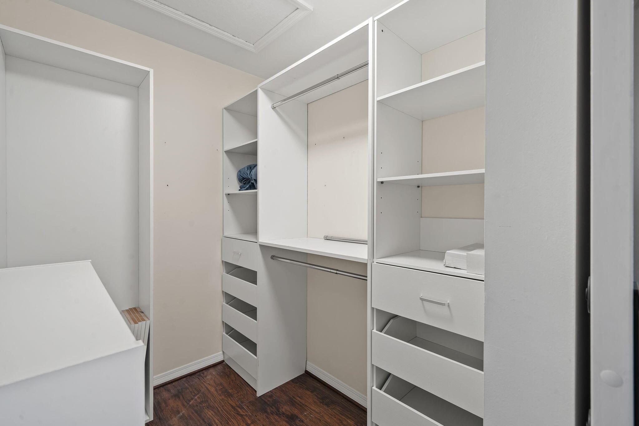 SEMINOLE ESTATES & TOWNHO - Residential Lease