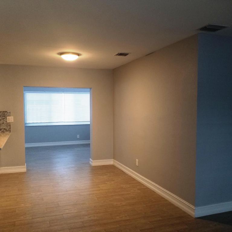 CRESTHAVEN NO 9 REPLAT 46-1 B LOT 15 BLK 3 - Residential Lease