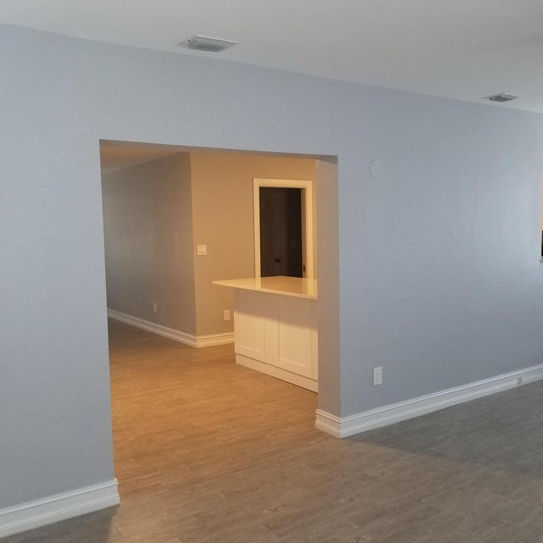 CRESTHAVEN NO 9 REPLAT 46-1 B LOT 15 BLK 3 - Residential Lease