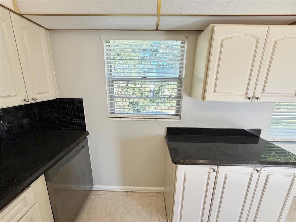 Mansfield/Century Village - Residential Lease