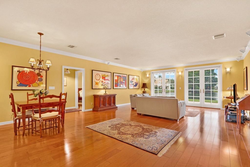 Photo of 35 Rabbits Run, Palm Beach Gardens, FL 33418 (MLS # R10943514)