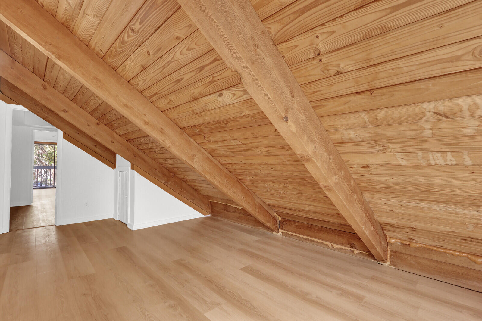 TIMBERCREEK TOWNHOMES & VILLAS - Residential Lease