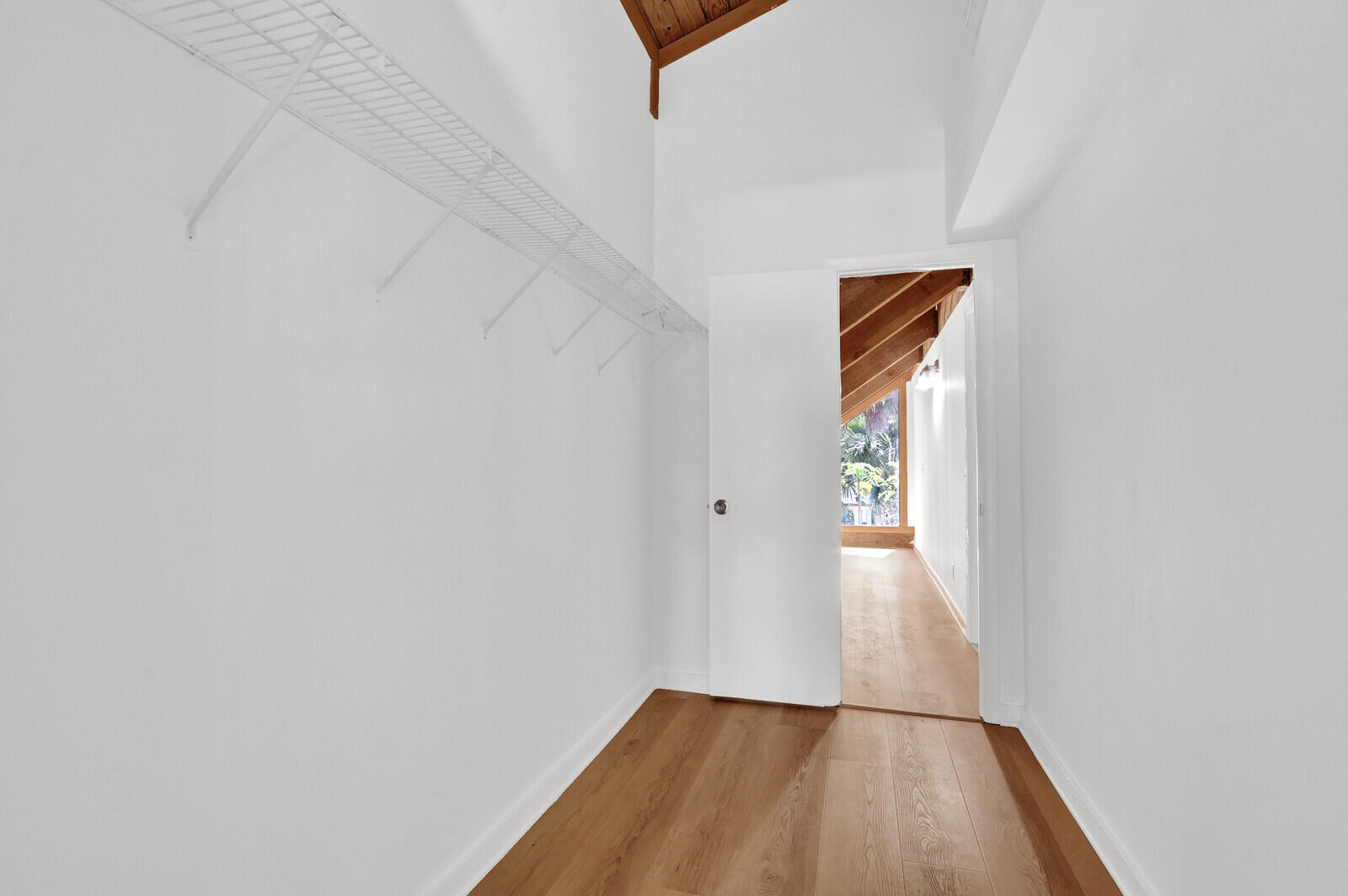 TIMBERCREEK TOWNHOMES & VILLAS - Residential Lease