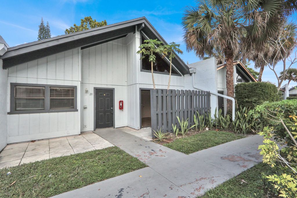 Photo of 100 Sparrow Drive #20, Royal Palm Beach, FL 33411 (MLS # B26002491)