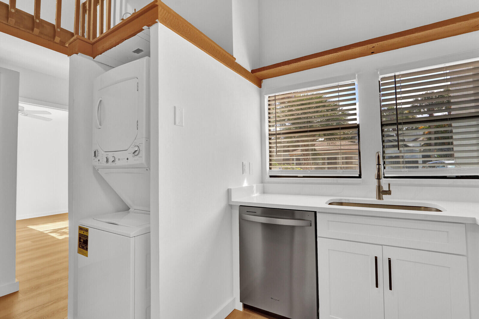 TIMBERCREEK TOWNHOMES & VILLAS - Residential Lease