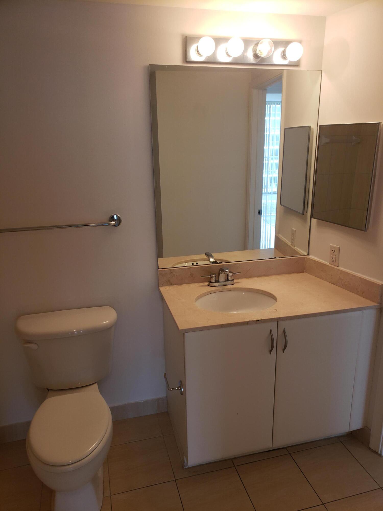 OPERA TOWER CONDO - Residential