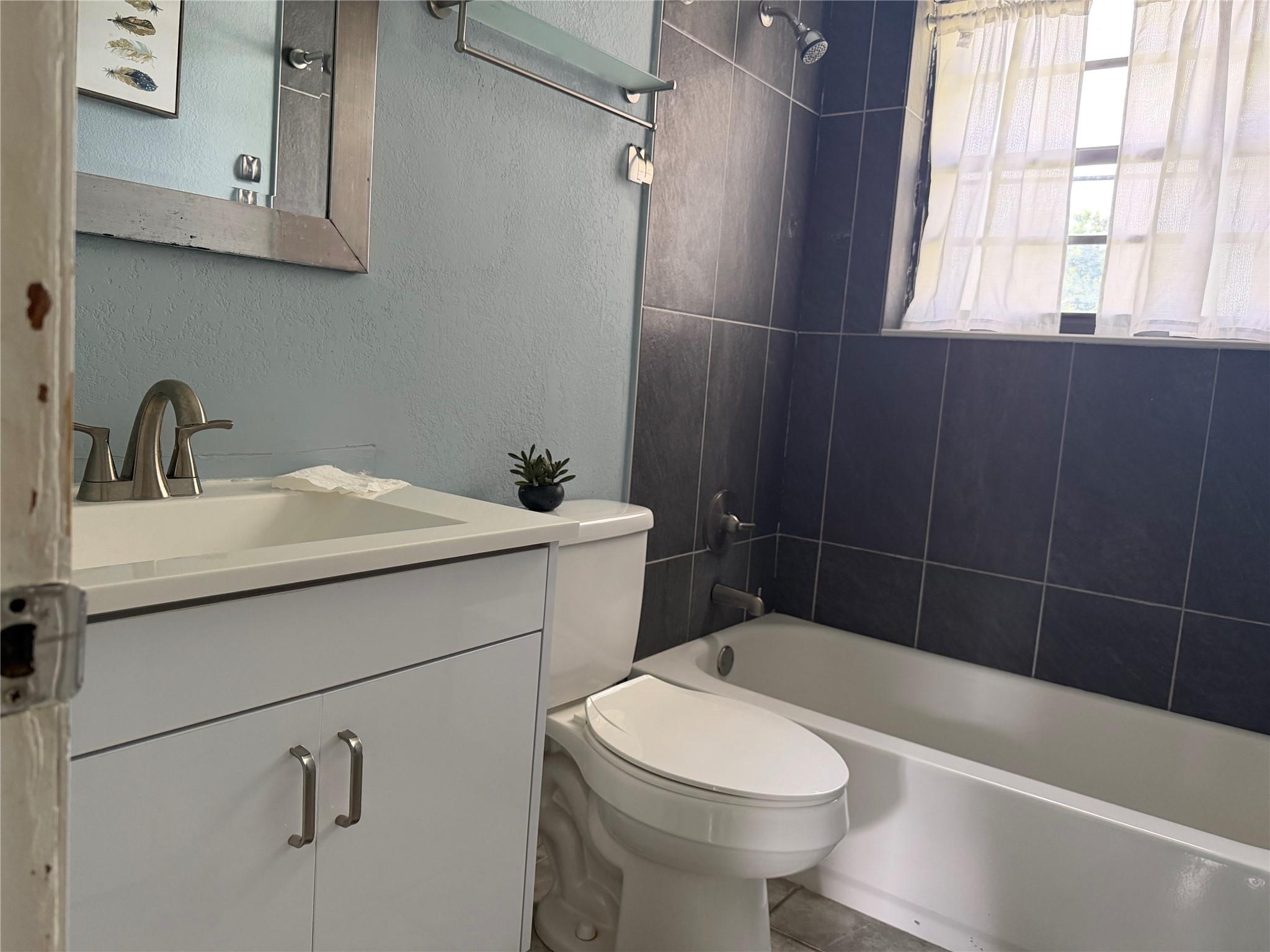 Welwyn Park 2nd Add 41-6 - Residential Lease