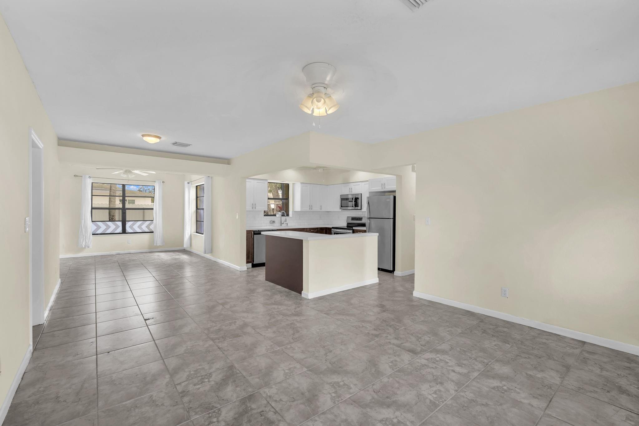 Welwyn Park 2nd Add 41-6 - Residential Lease