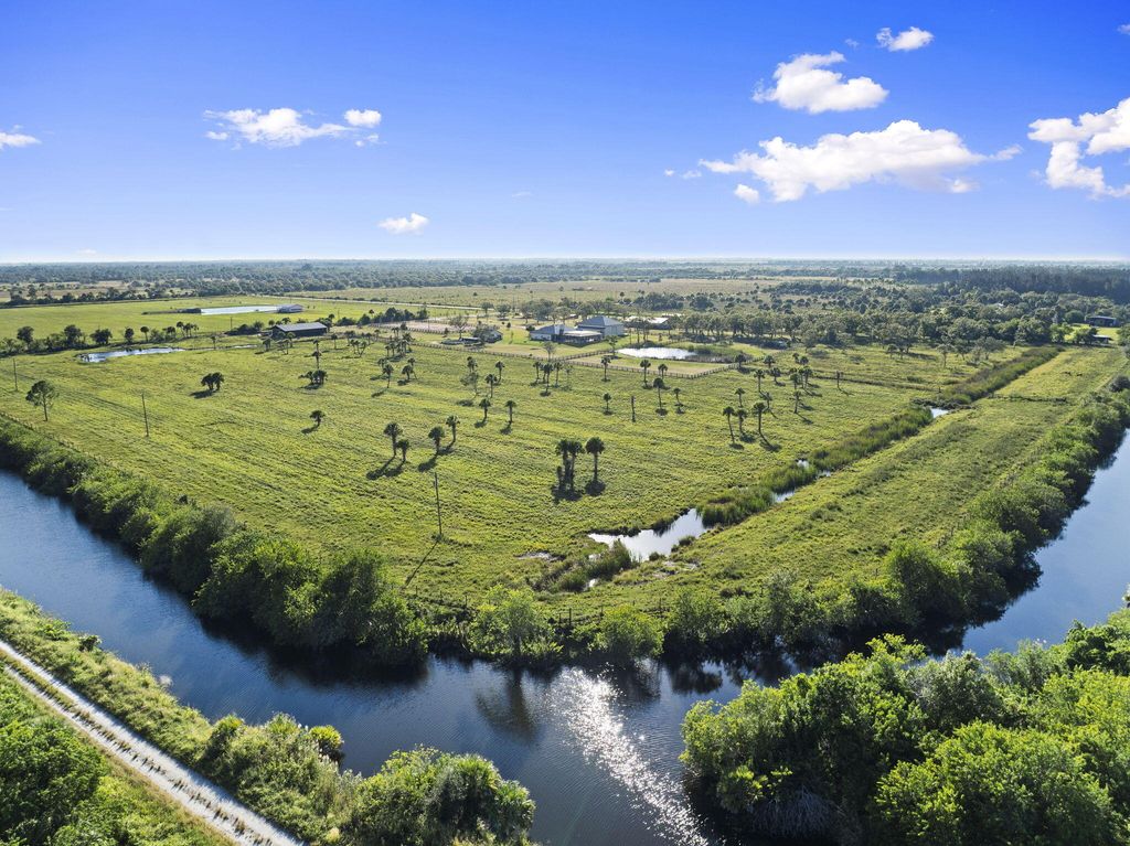 Photo of 4044 Johnston Road, Fort Pierce, FL 34951 (MLS # R11142851)