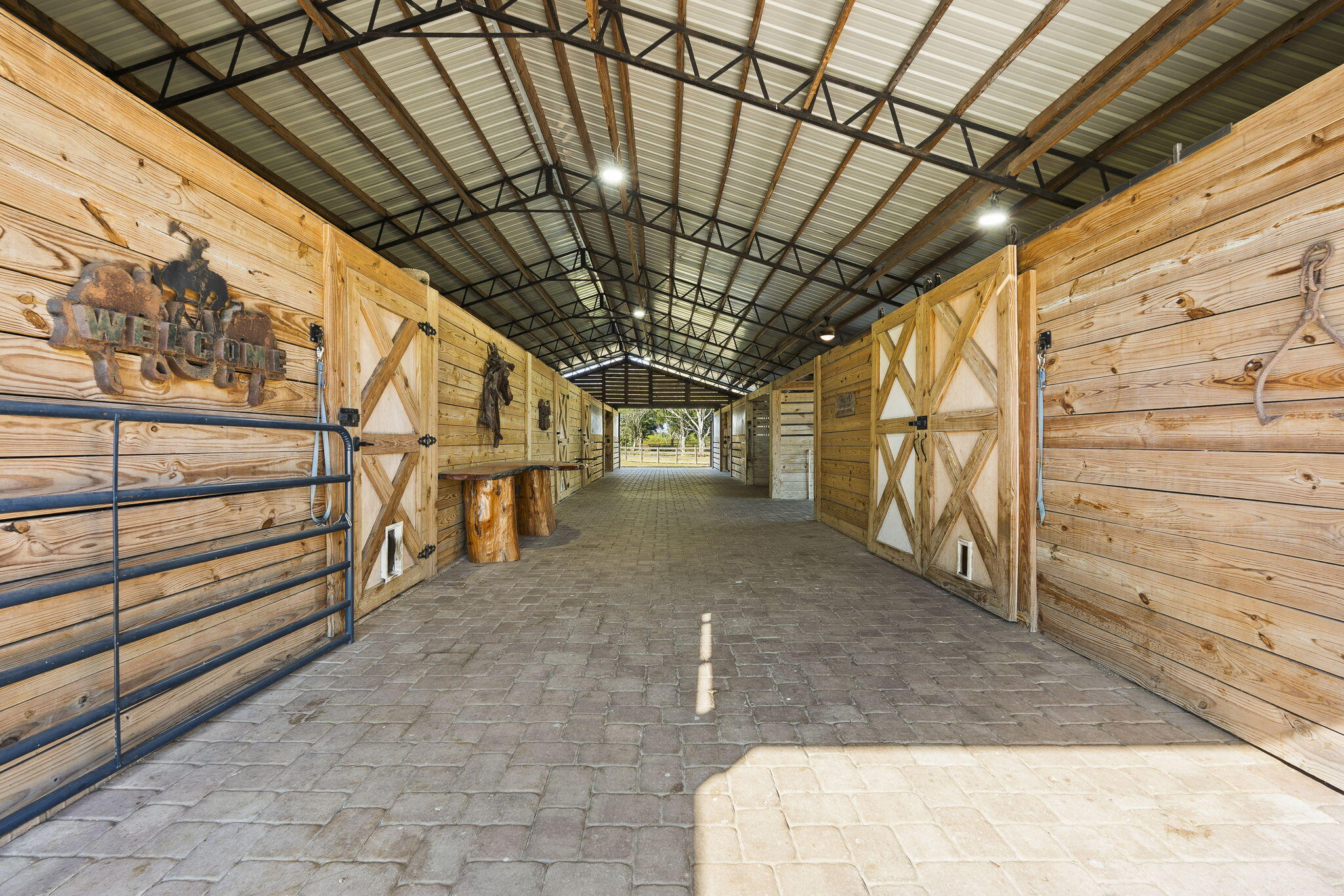 METES AND BOUNDS - Residential