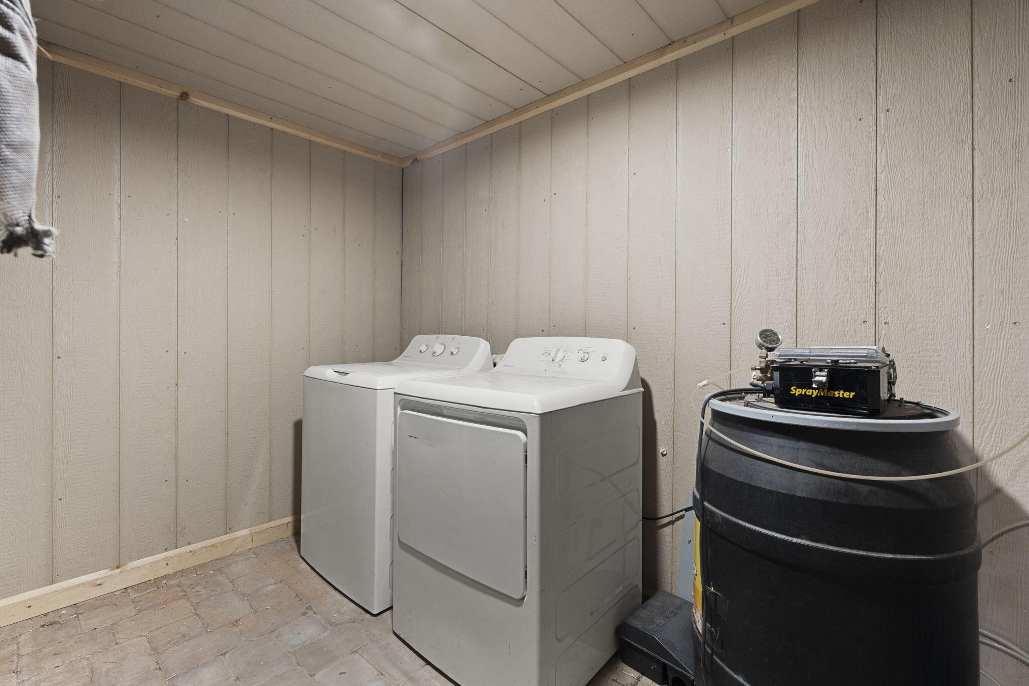 METES AND BOUNDS - Residential