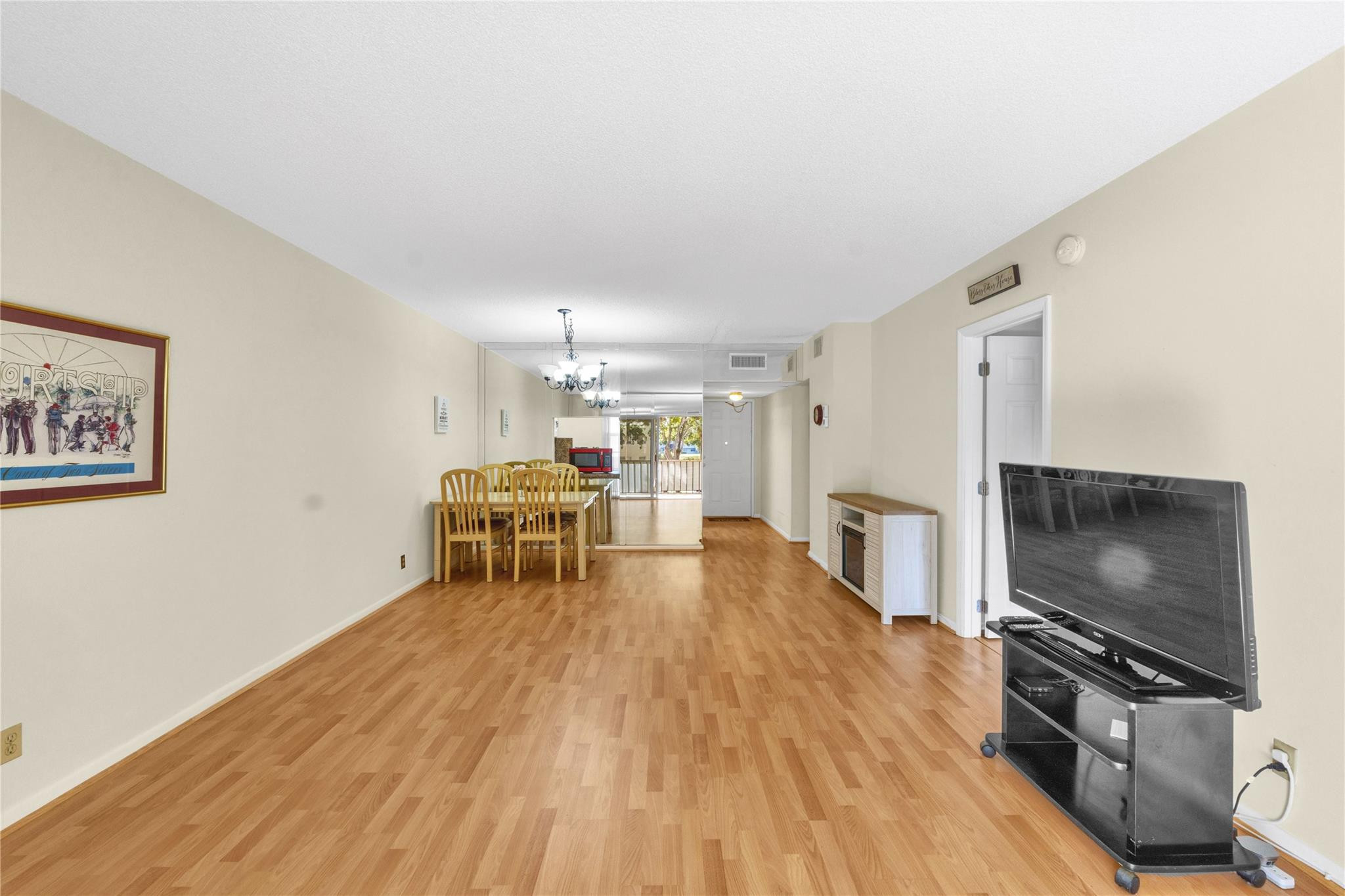 Oriole Golf & Tennis Club - Residential