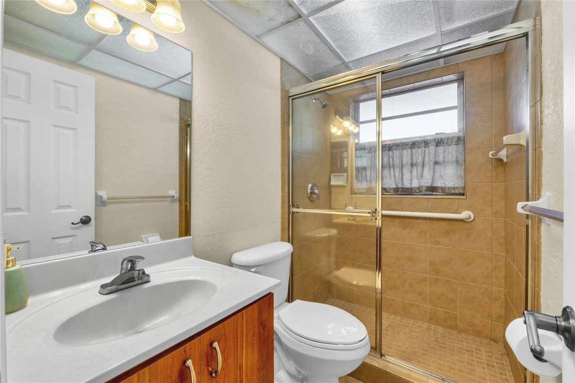 Oriole Golf & Tennis Club - Residential