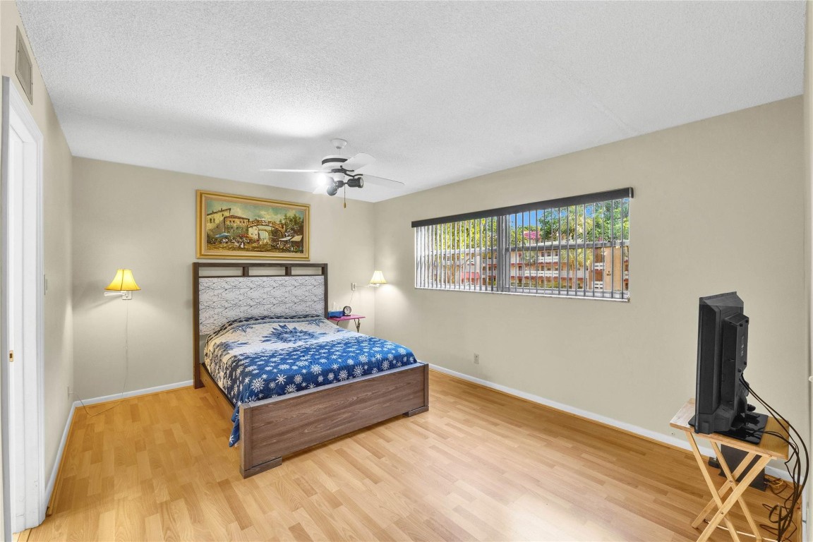 Oriole Golf & Tennis Club - Residential