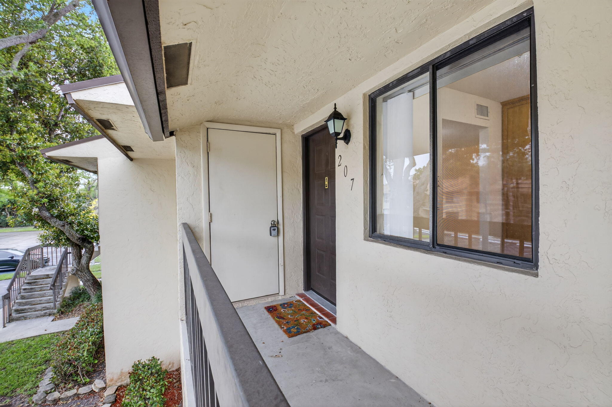 KENSINGTON WALK CONDO - Residential