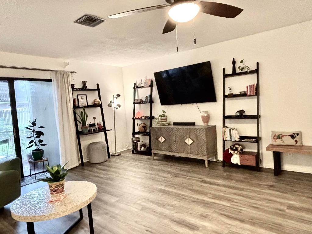 SOUTH SHORE NO 3 OF WELLINGTON - Residential Lease