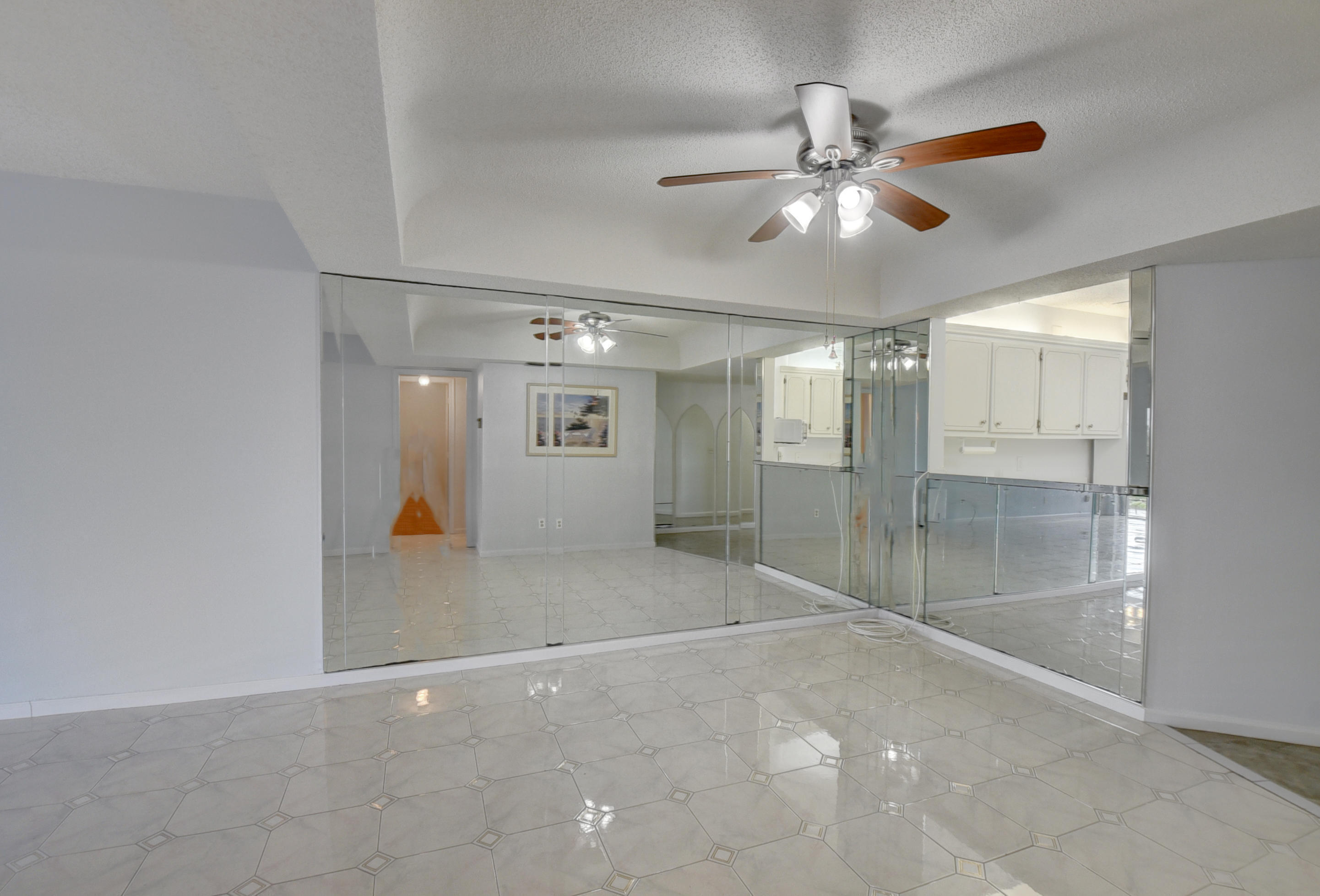 BARWOOD CONDO - Residential