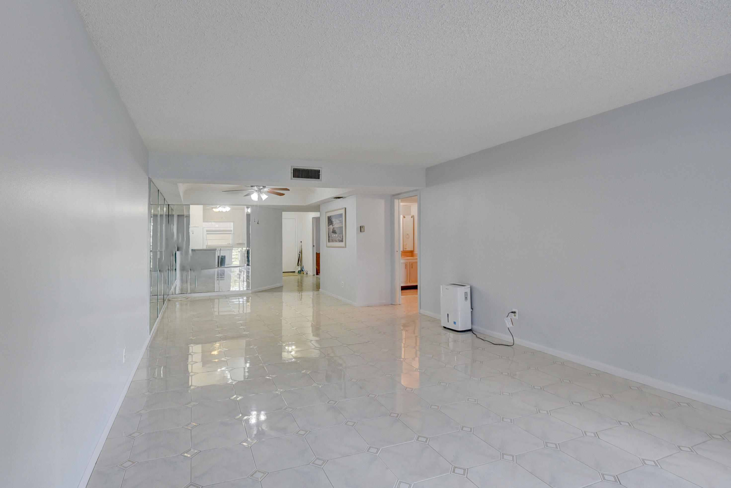 BARWOOD CONDO - Residential