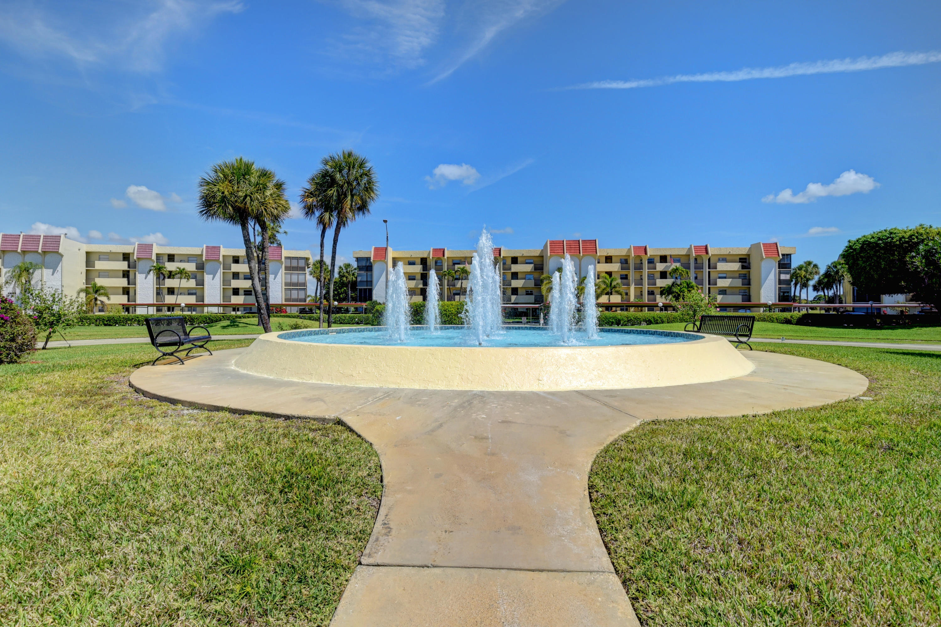 BARWOOD CONDO - Residential