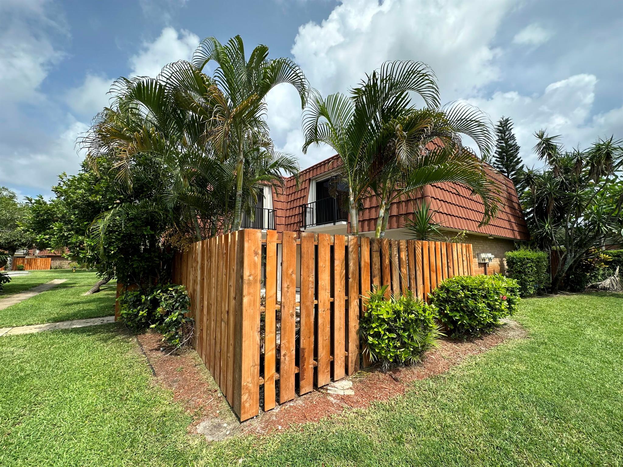 SPANISH WELLS CONDO II - Residential Lease
