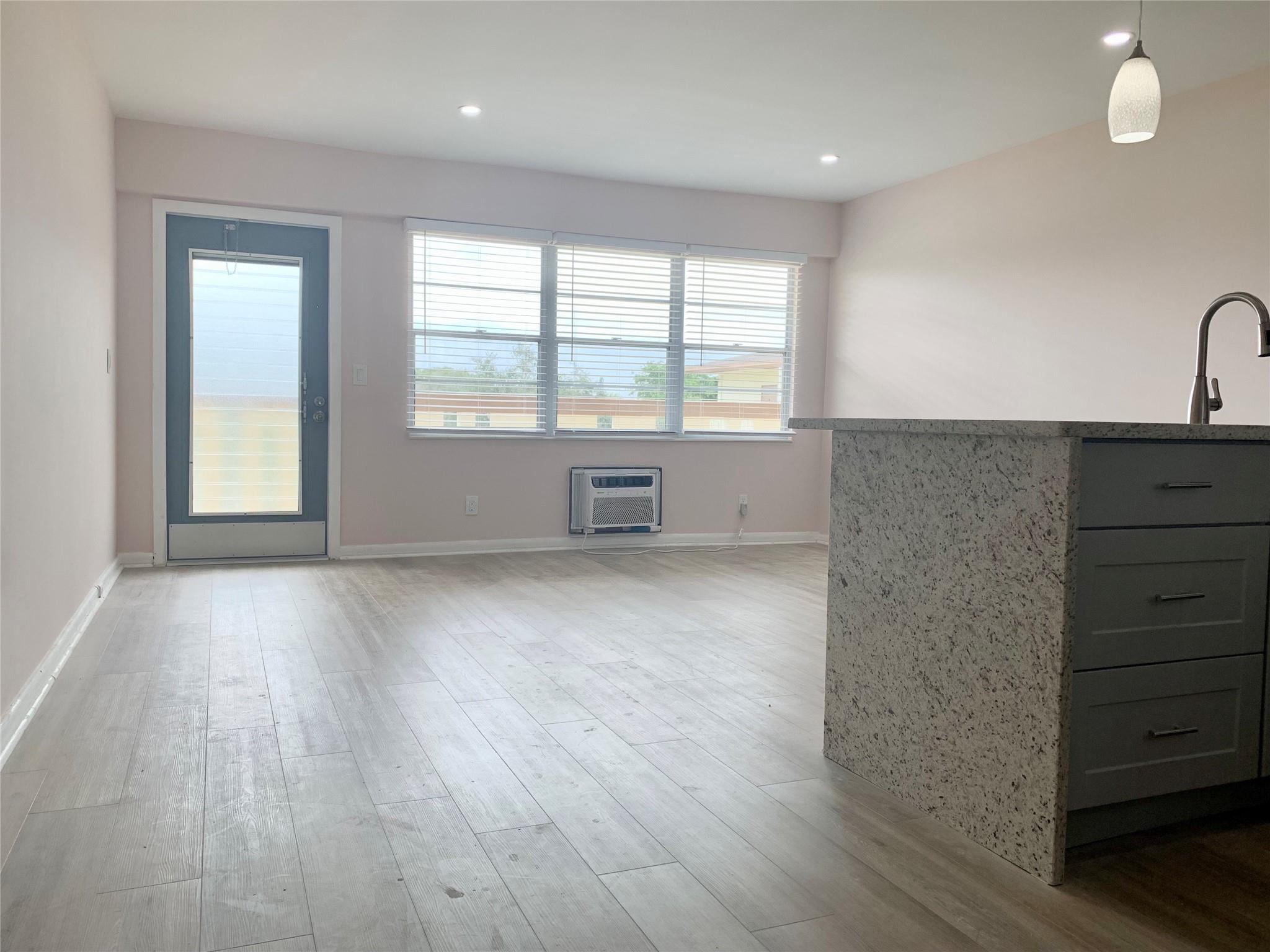 Mansfield/Century Village - Residential Lease