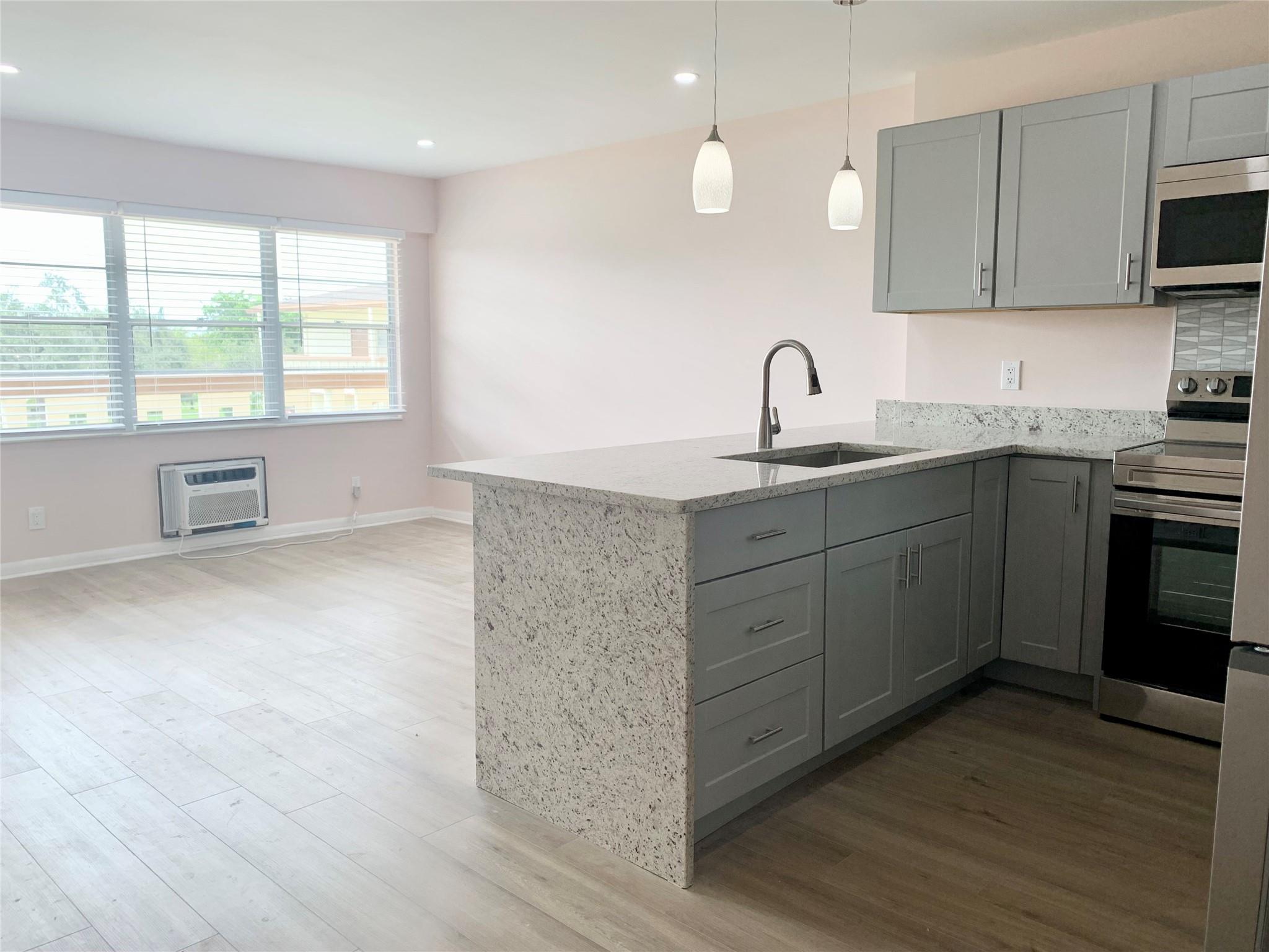 Mansfield/Century Village - Residential Lease