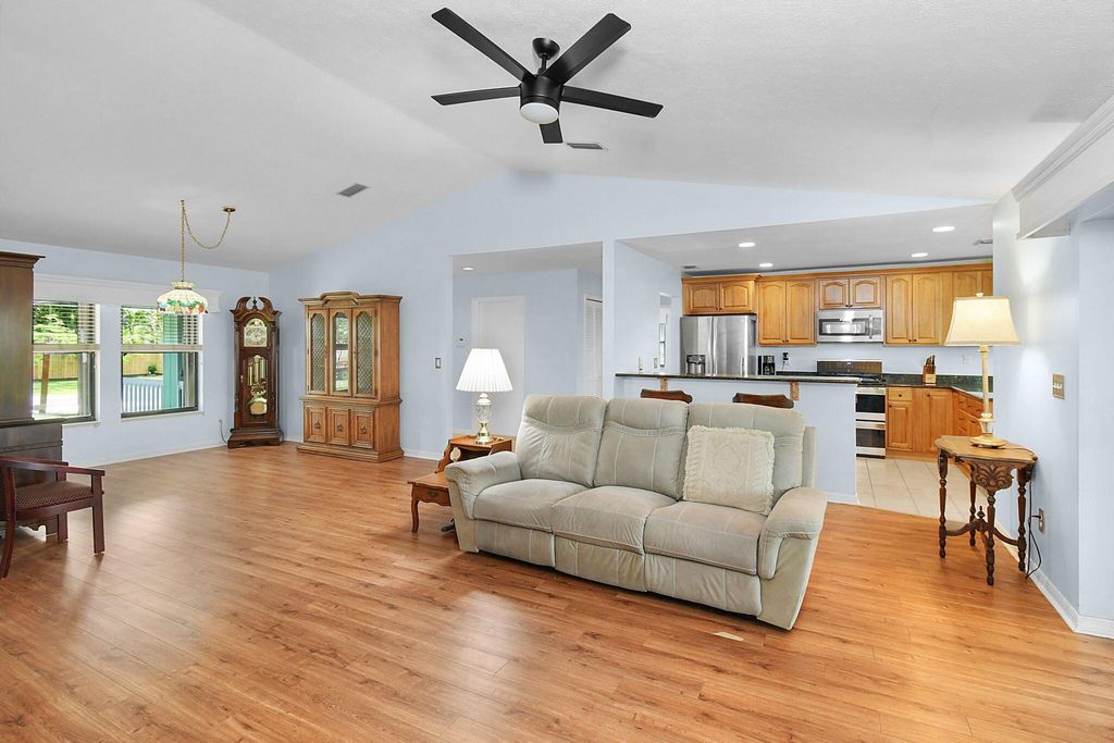 Photo of 765 SE Evans Avenue, Port Saint Lucie, FL 34984 (MLS # R10997603)