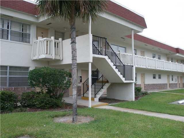 Beautiful fully renovated 1/1 unit. Impact windows, wood laminated flooring, granite counter-top. Upgraded bathrom, kitchen cabinets and closets. Complex with pool and laundry room. Parking assigned close to unit door. Conveniently located to Nova Southeastern University, highways, airport transportation, and shopings. READY TO MOVE-IN