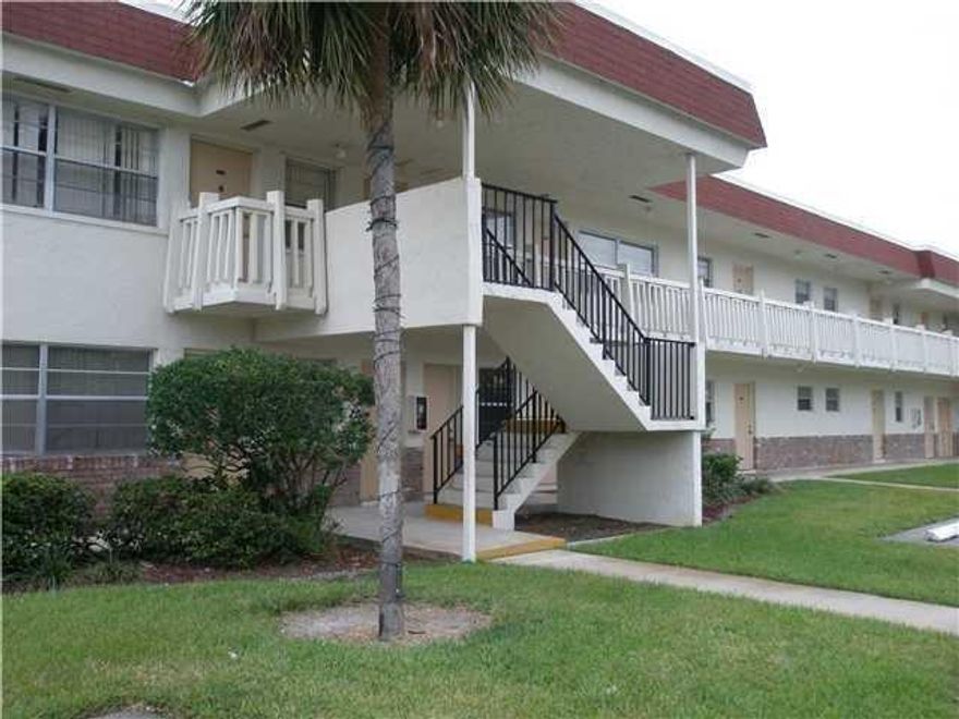 Beautiful fully renovated 1/1 unit. Impact windows, wood laminated flooring, granite counter-top. Upgraded bathrom, kitchen cabinets and closets. Complex with pool and laundry room. Parking assigned close to unit door. Conveniently located to Nova Southeastern University, highways, airport transportation, and shopings. READY TO MOVE-IN
