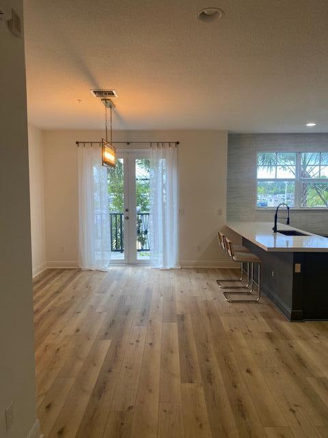 229 N Latitude Circle
