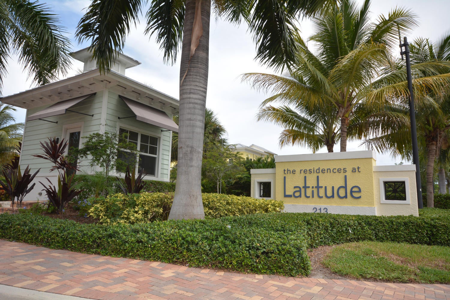 229 N Latitude Circle