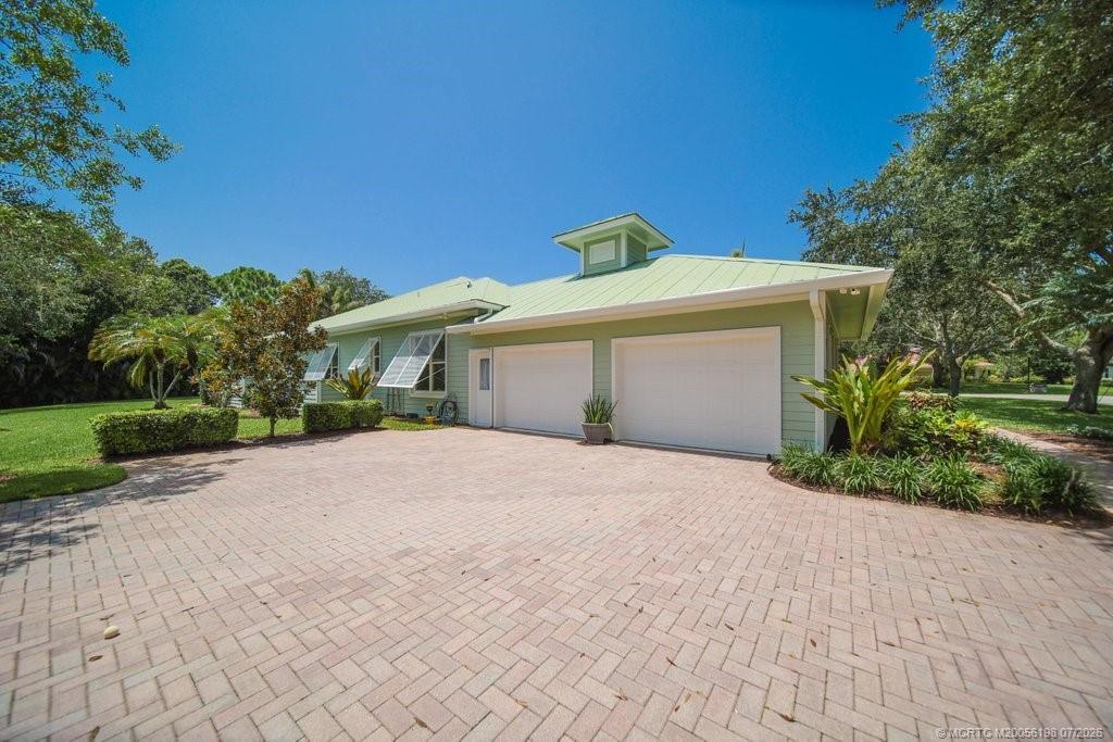 98 SW Cassine Court