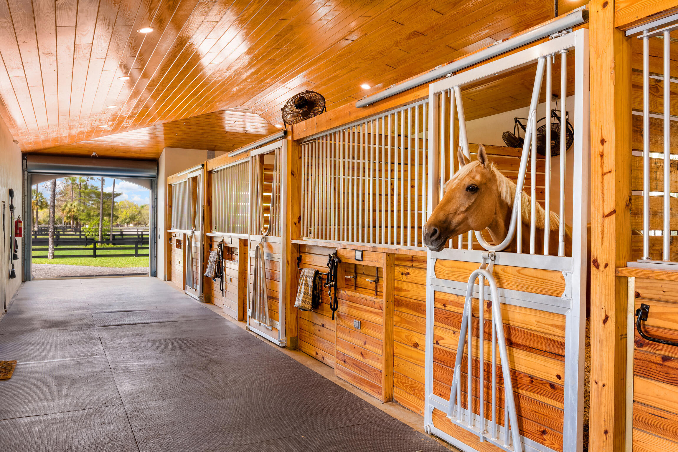 HOMELAND - Residential