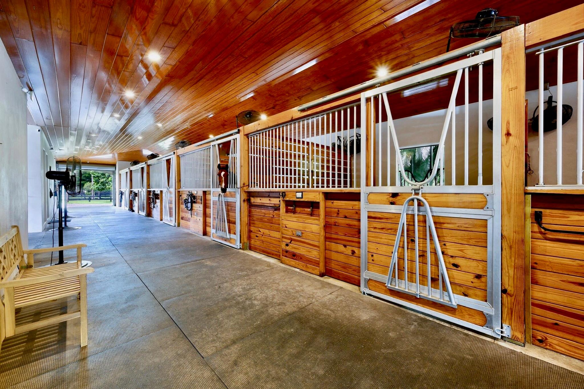 HOMELAND - Residential