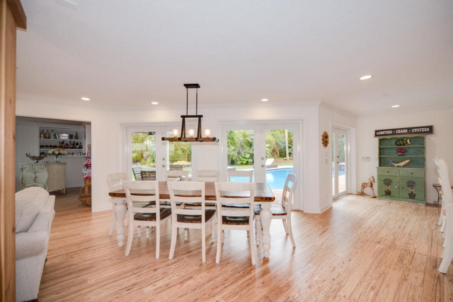 BEACH SHORES - Residential Lease