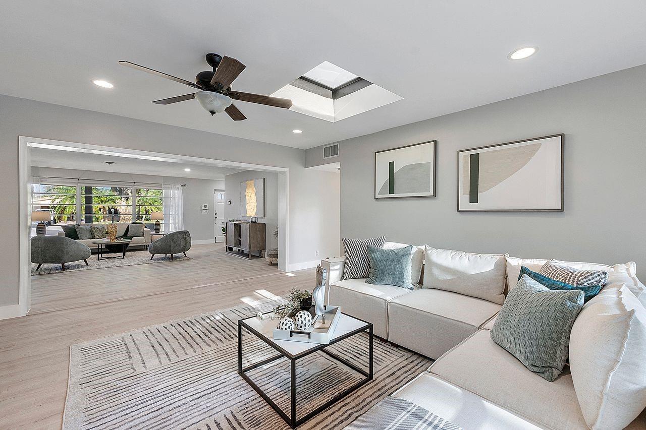 CORAL RIDGE ISLES - Residential