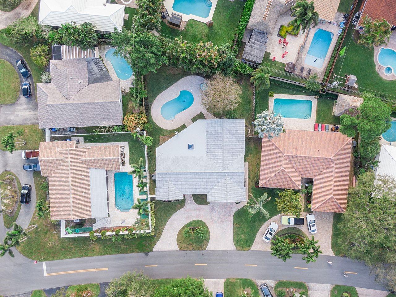 CORAL RIDGE ISLES - Residential