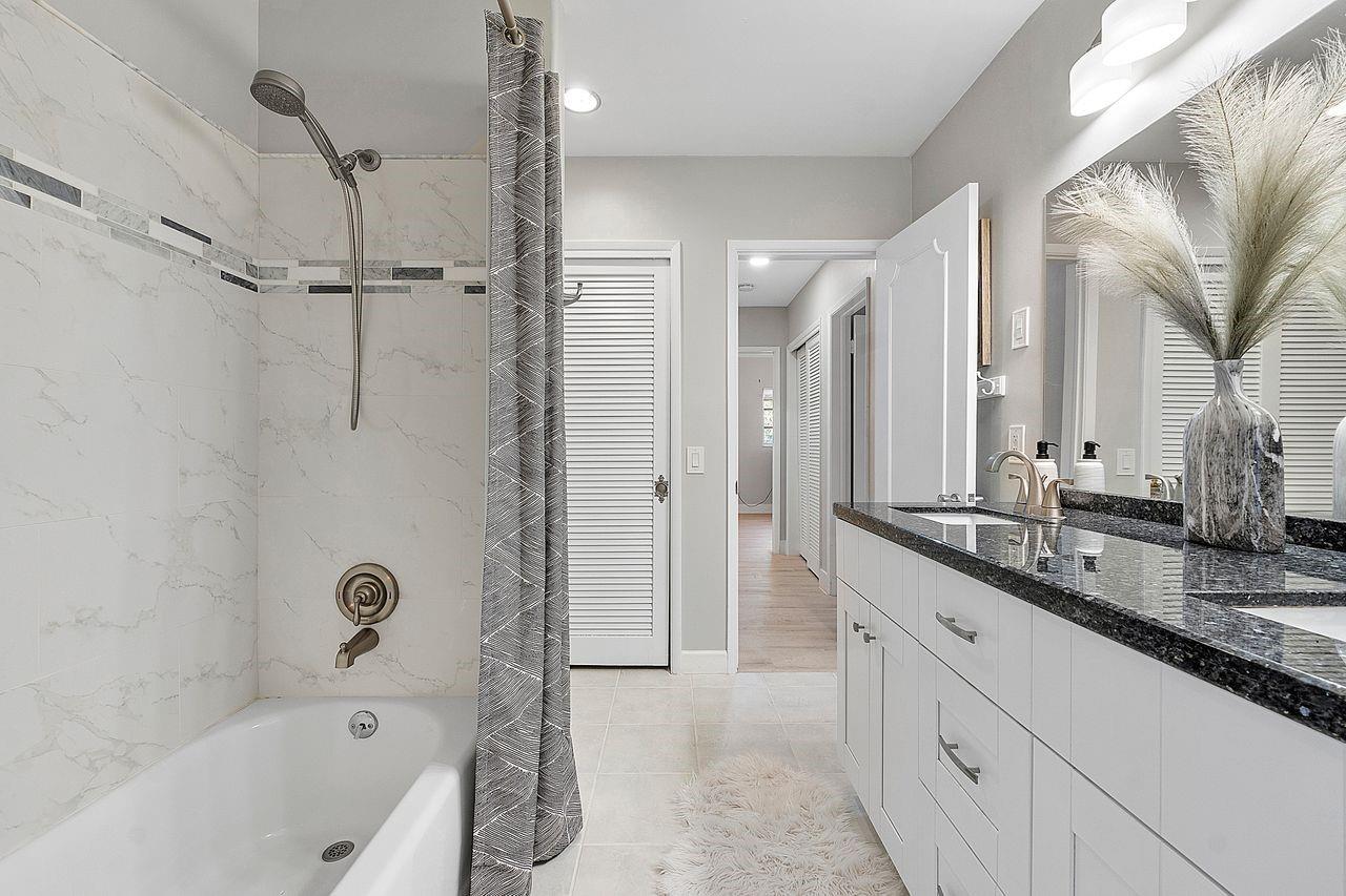 CORAL RIDGE ISLES - Residential