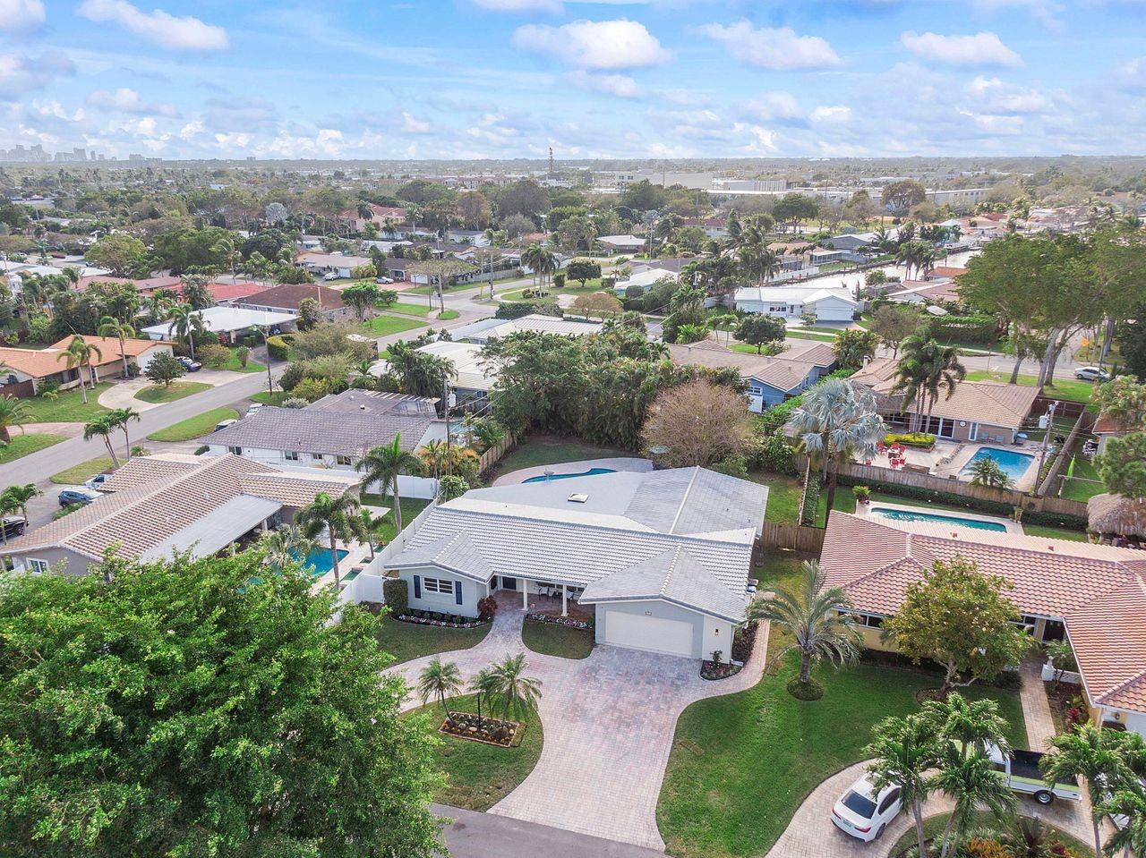 CORAL RIDGE ISLES - Residential