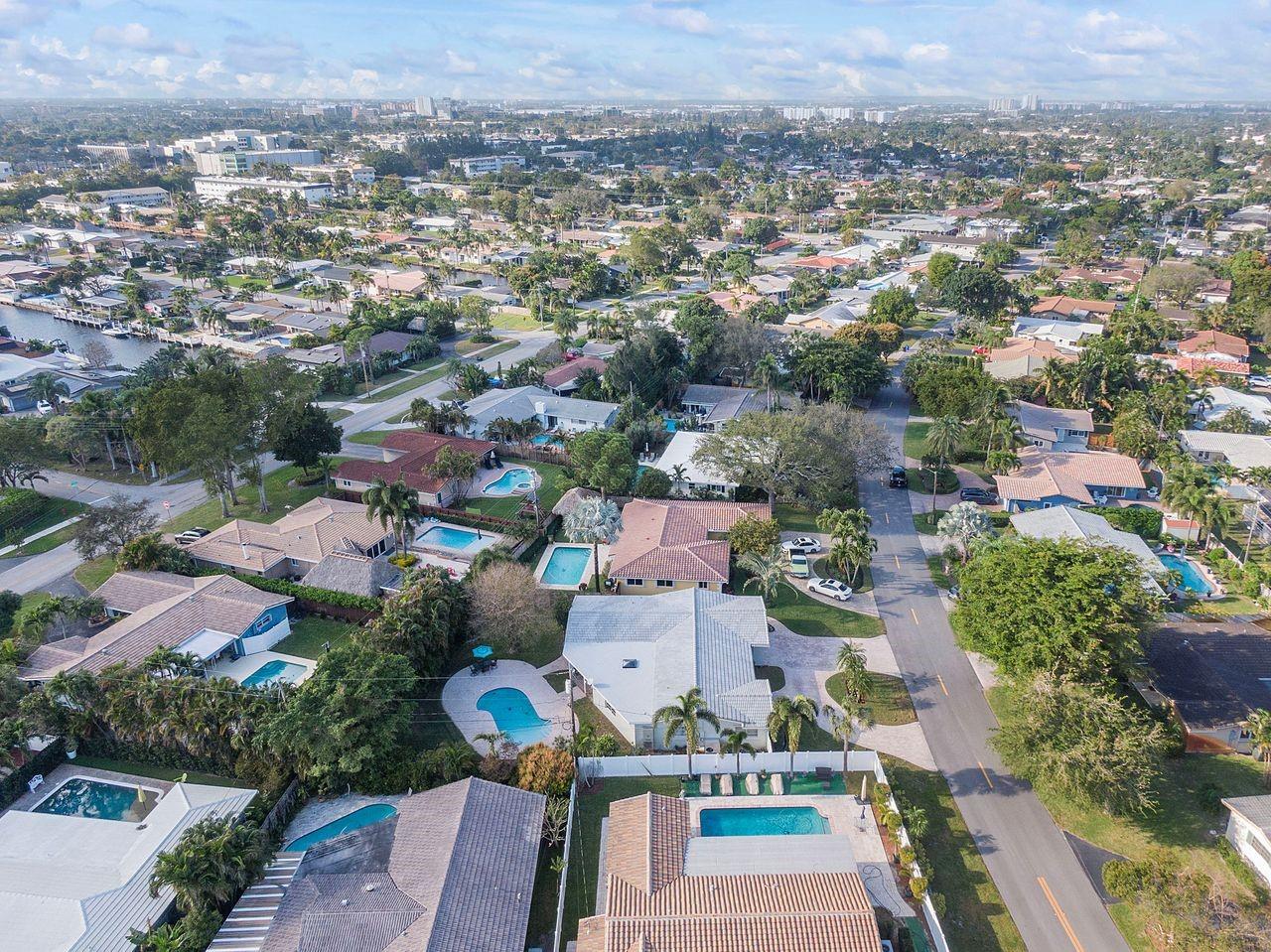 CORAL RIDGE ISLES - Residential