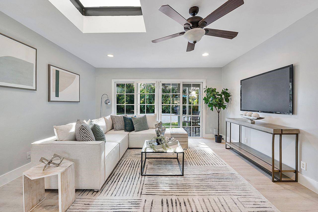 CORAL RIDGE ISLES - Residential