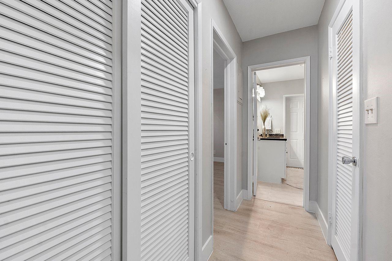 CORAL RIDGE ISLES - Residential