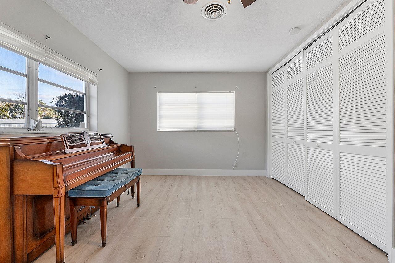 CORAL RIDGE ISLES - Residential